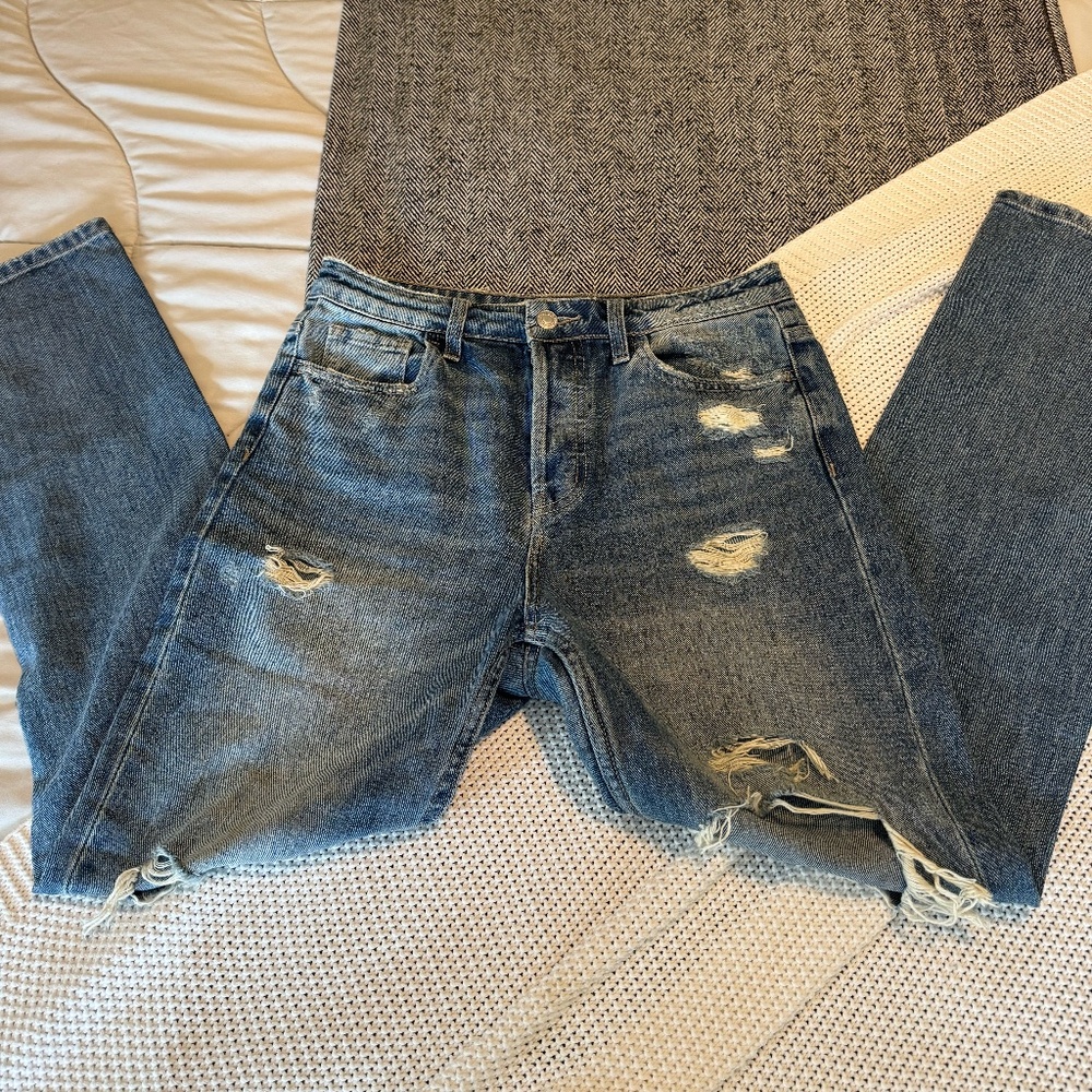 VERVET Ripped Jeans
